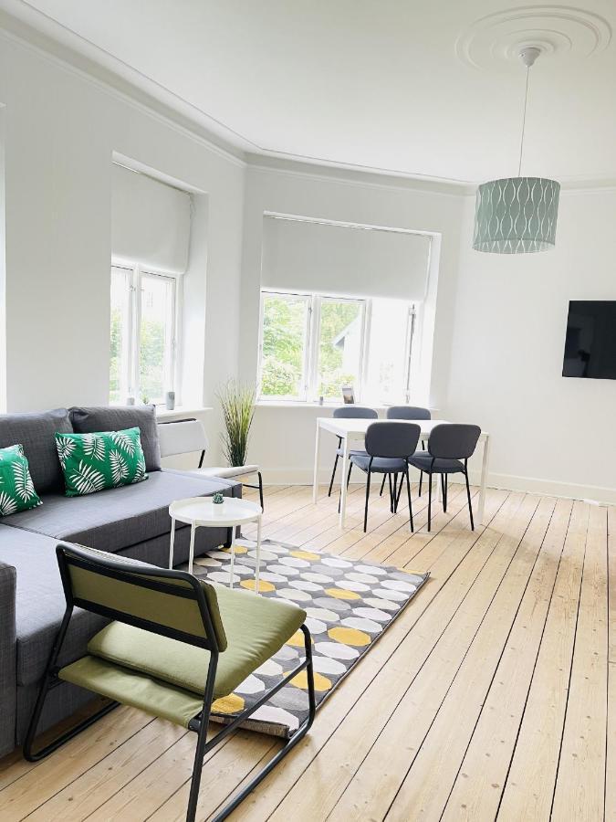 Aday - City Central Mansion - 1 Bedroom Apartment With Garden Ольборг Экстерьер фото