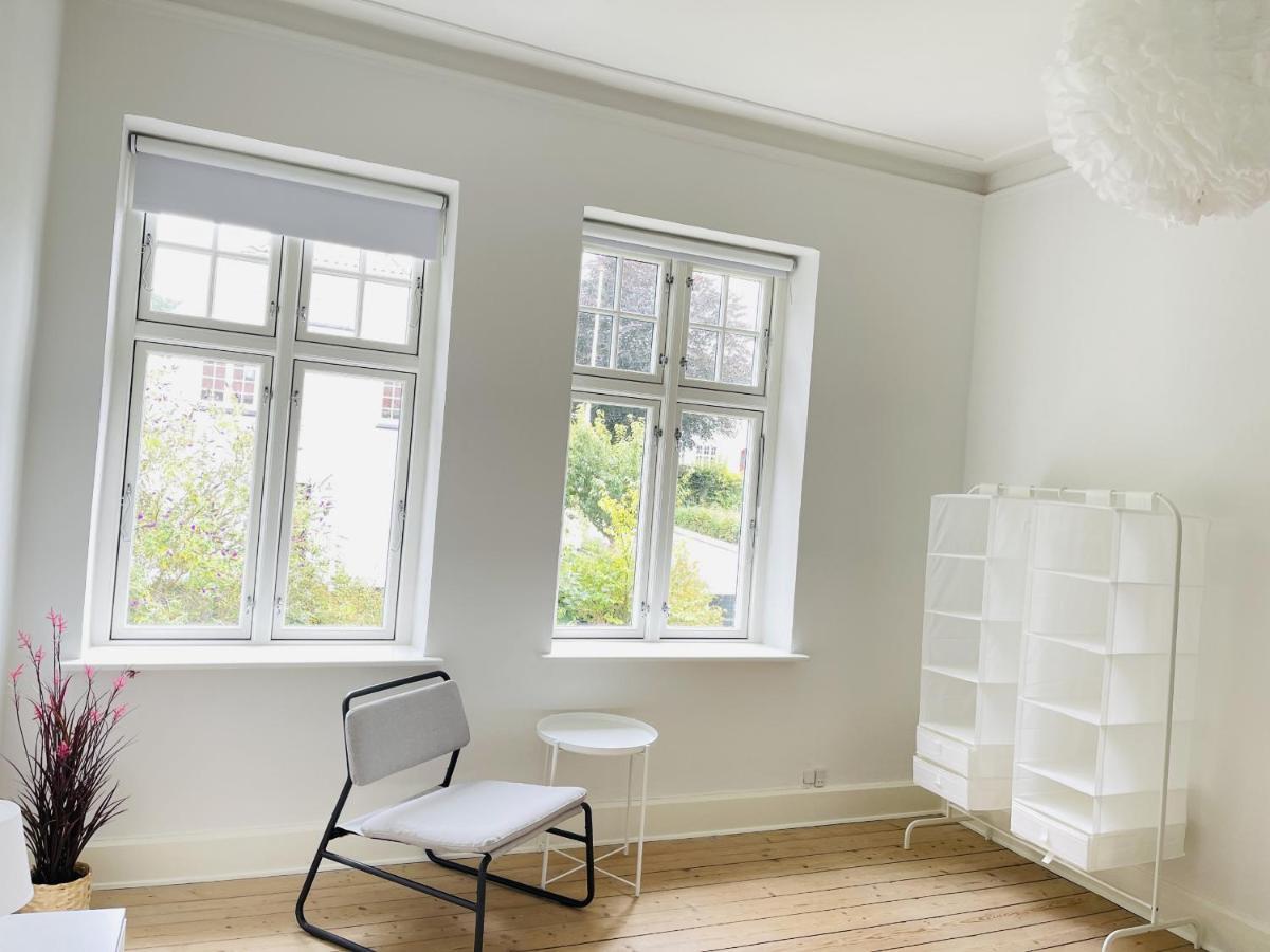 Aday - City Central Mansion - 1 Bedroom Apartment With Garden Ольборг Экстерьер фото
